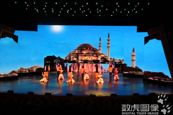 数虎打造第八届国际民间艺术节舞美影像